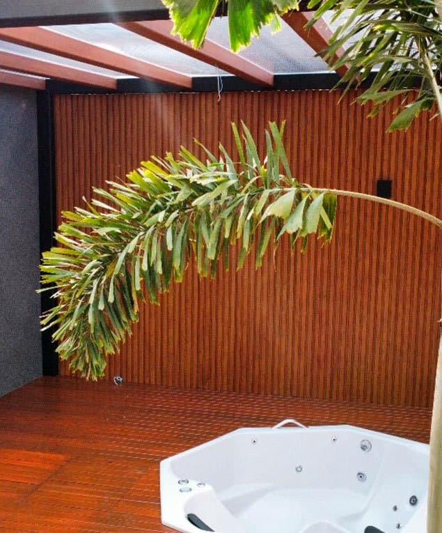 Deck IN BRASIL com spa